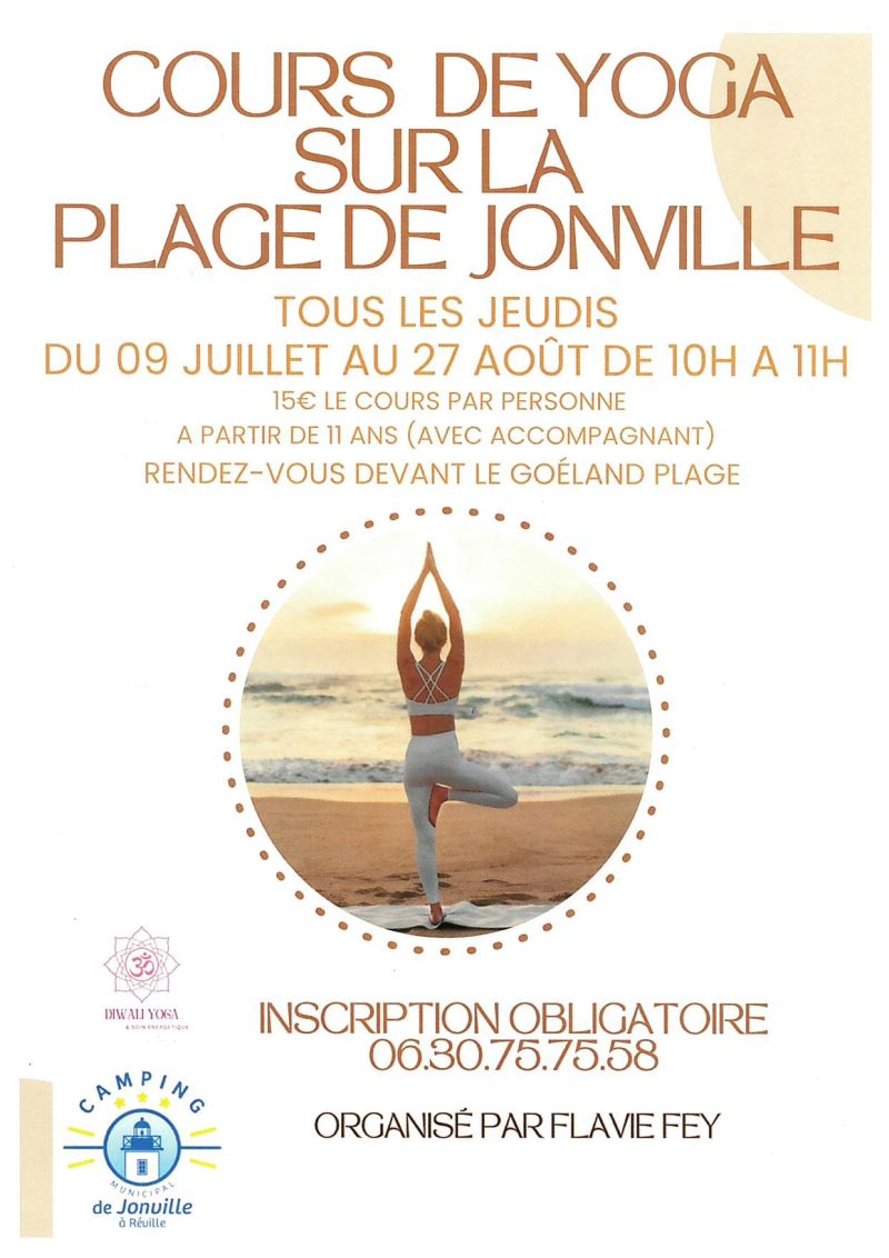 Cours de yoga à la plage