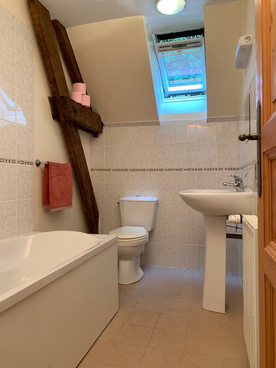 Meublé de tourisme > The Barn, Villebaudon - photo 8