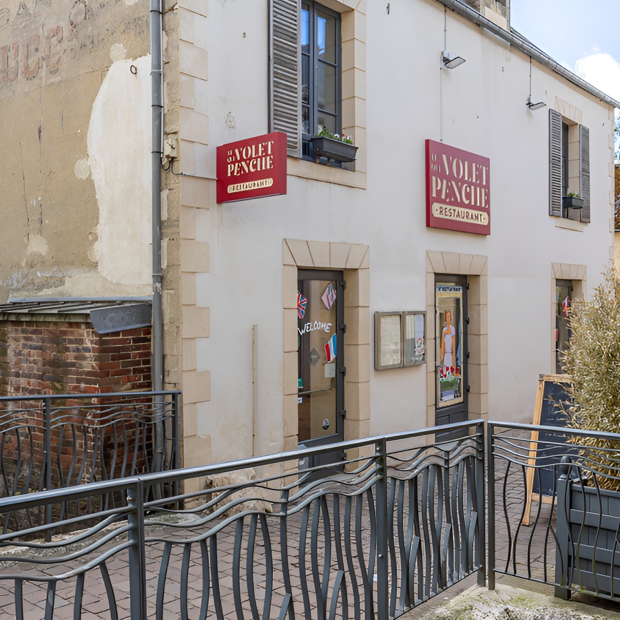 Le volet qui penche, Bayeux