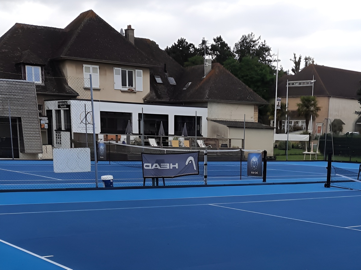 Académie de tennis Franceville