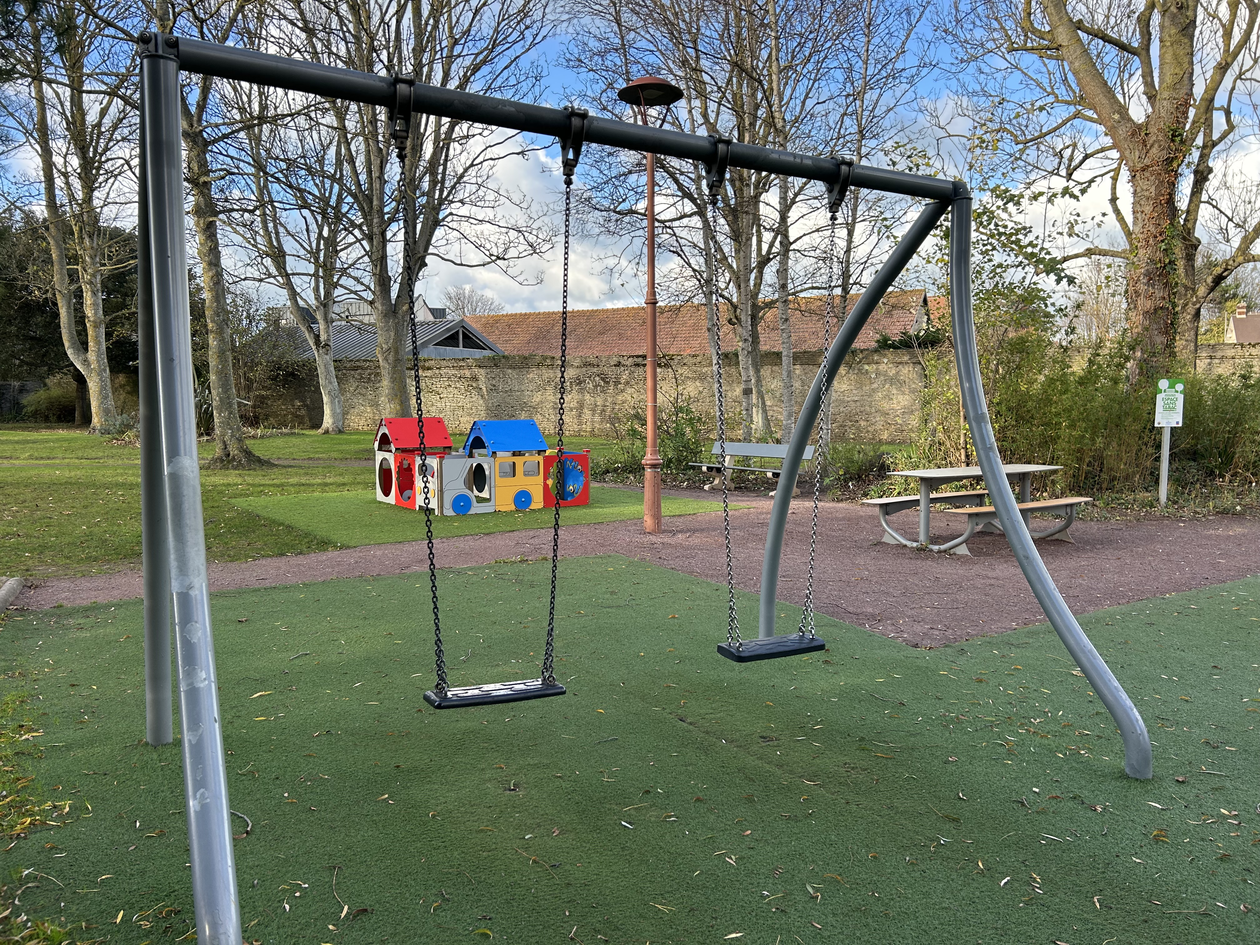 Aire de Jeux - Parc Berthélémy, Bernières-sur-Mer