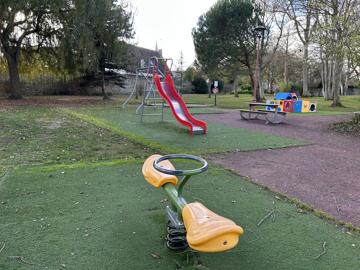 Aire de Jeux - Parc Berthélémy, Bernières-sur-Mer - photo 6