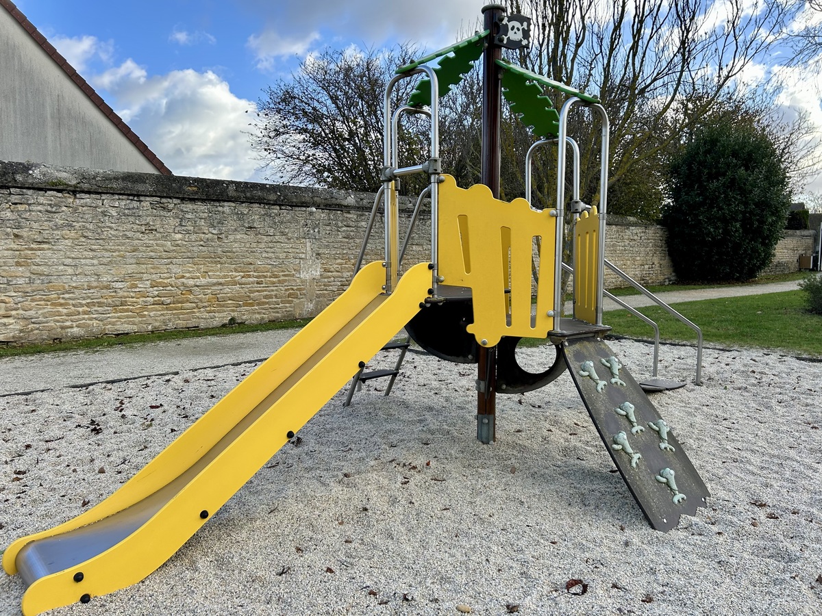 Aire de Jeux - Square Paul Hébré, Saint-Aubin-sur-Mer - photo 3