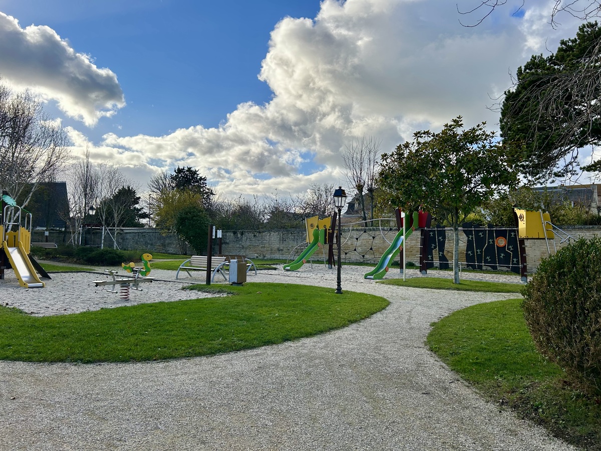 Aire de Jeux - Square Paul Hébré, Saint-Aubin-sur-Mer - photo 6