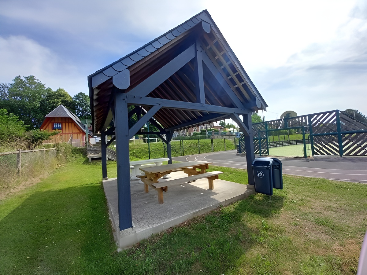 Aire de pique-nique du Mesnil-Guillaume