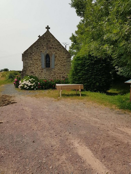 Aire de Pique Nique > Chapelle aux jacquets