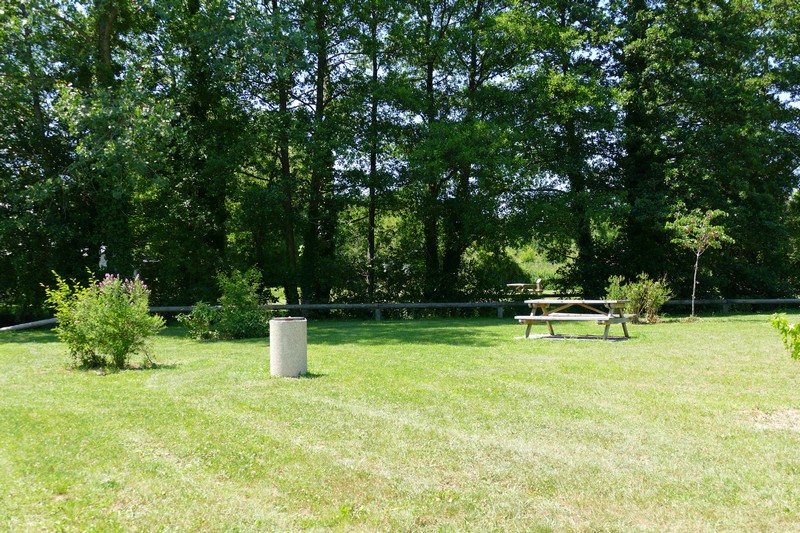 Aire de Pique Nique > Rue du pont