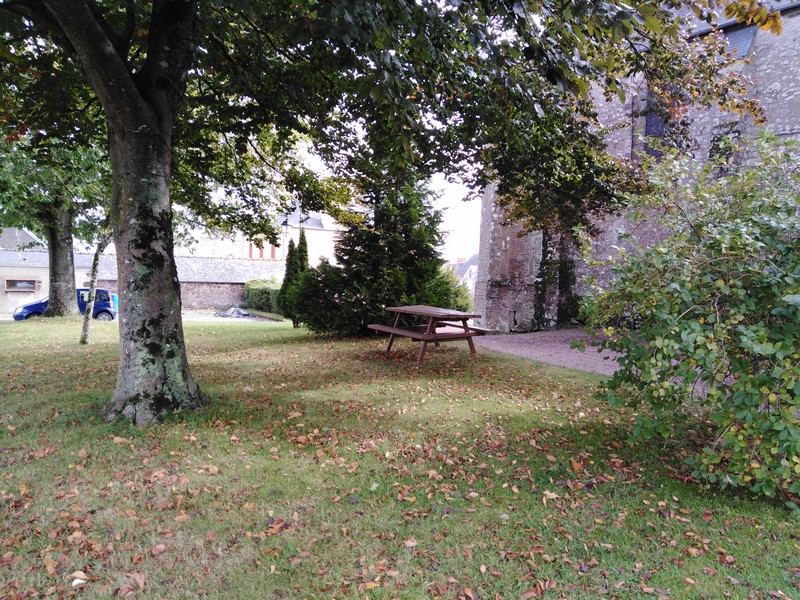 Aire de Pique Nique > Bourg - photo 2