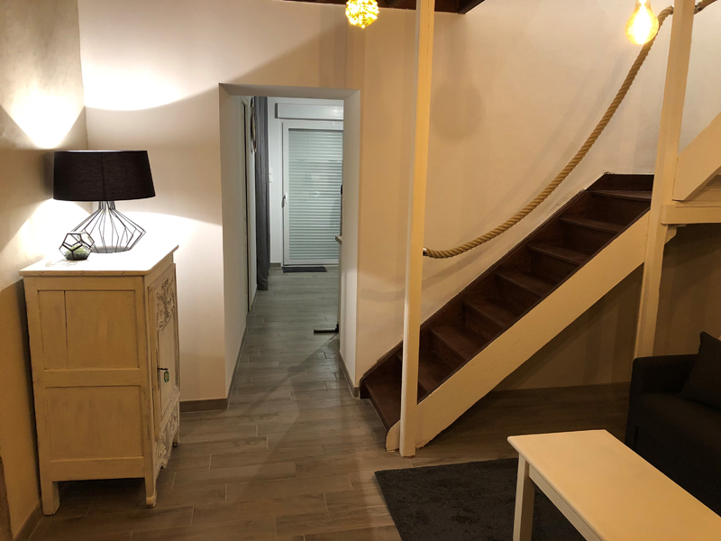 Meublé de tourisme > La Maison au pied de la roche — photo 3
