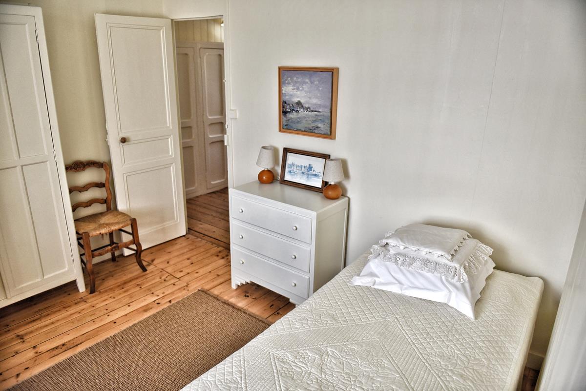 Meublé de tourisme > La Maison "Henri Chardon", Barfleur - photo 10