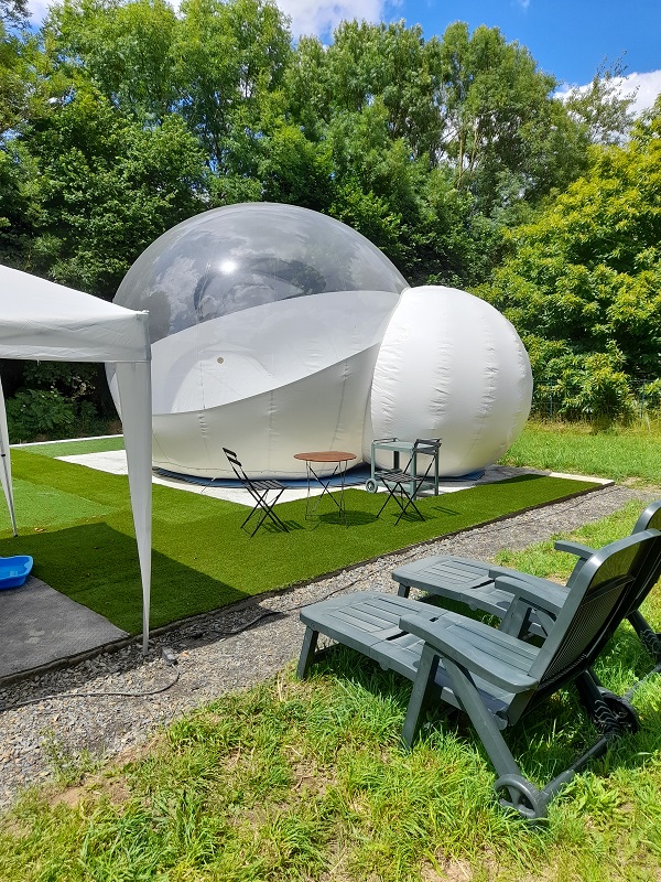 Logement insolite > La Bulle sous les étoiles