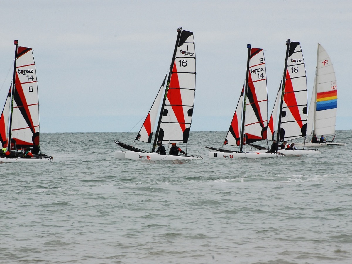 Catamaran, Courseulles-sur-Mer - photo 4