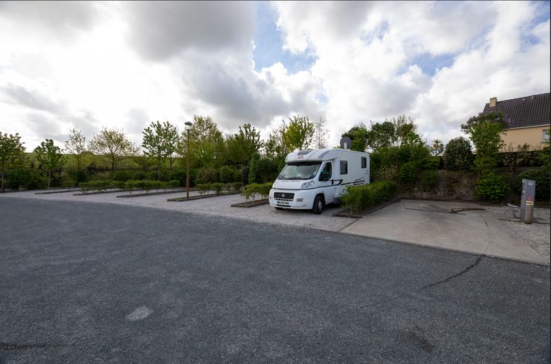 Aire de stationnement et de services > Aire du Lavoir, Cérences - photo 3