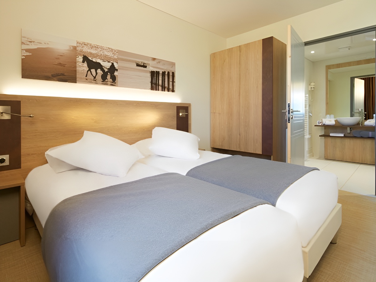 Kyriad Prestige Résidence & Spa, Dives-sur-Mer