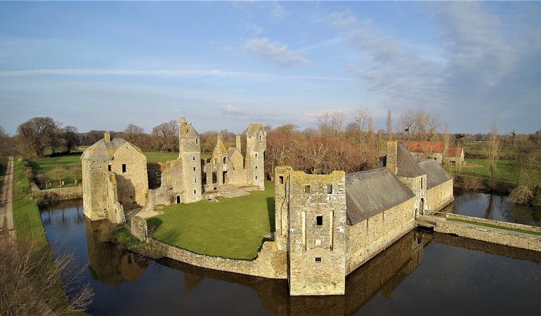 chateau de gratot (9) chateau de gratot (9)