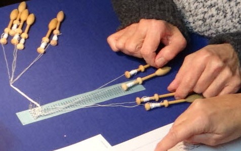 Atelier dentelle aux fuseaux