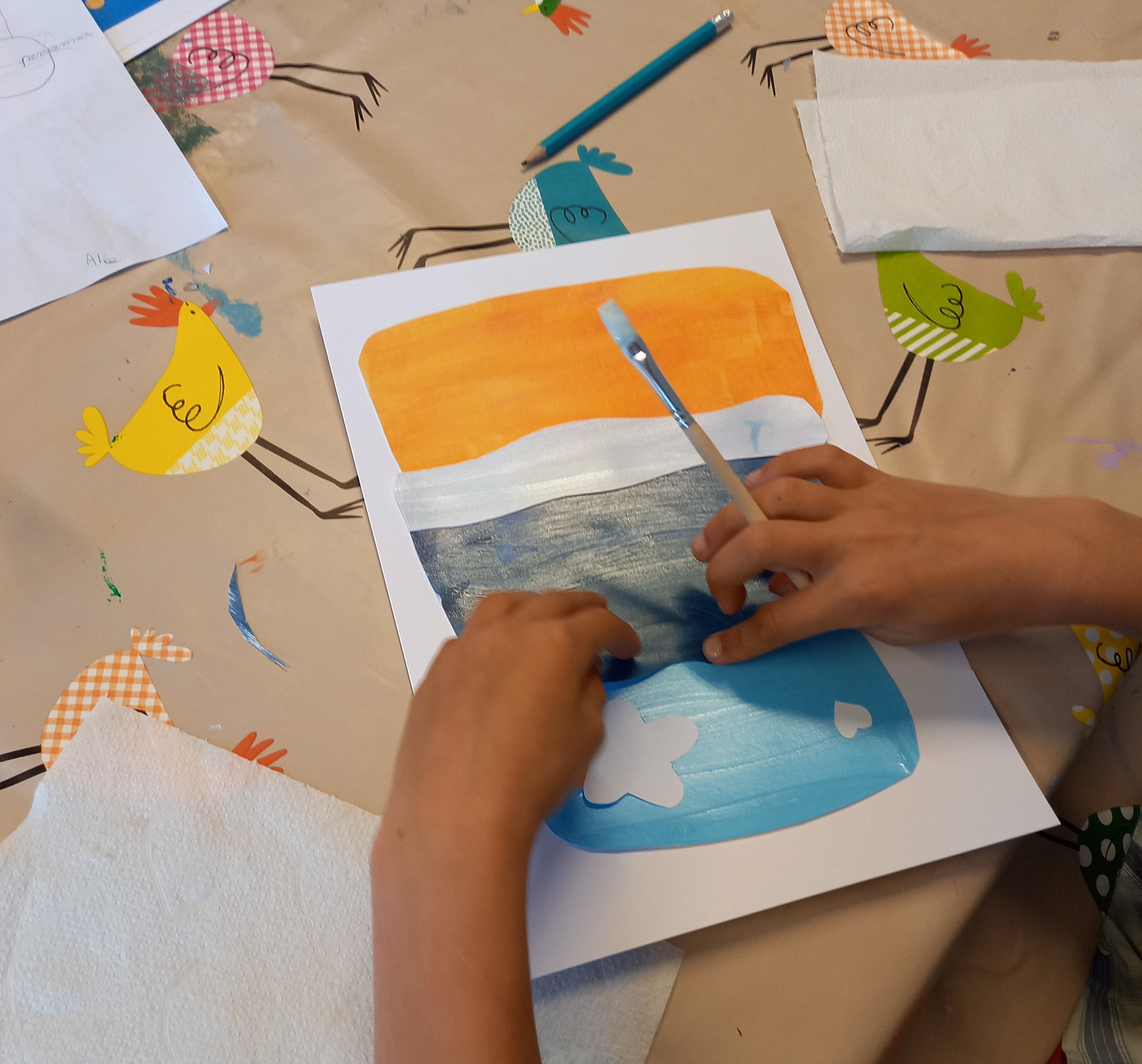 Atelier famille : création de carte postale sur le thème de la mer