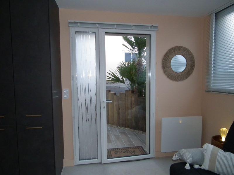 Meublé de tourisme > Les Maisons de Louise - Appartement N° 6 Corail — photo 2