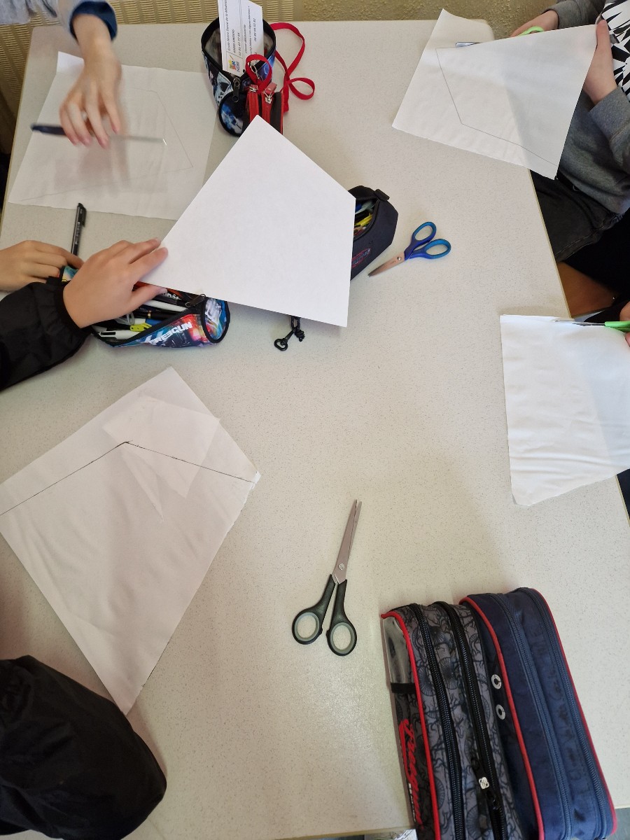 Fabrication de cerf-volant, Grandcamp-Maisy - photo 4