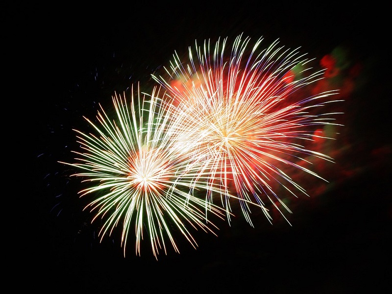 Feu d'artifice, fanfare et retraite aux lampions