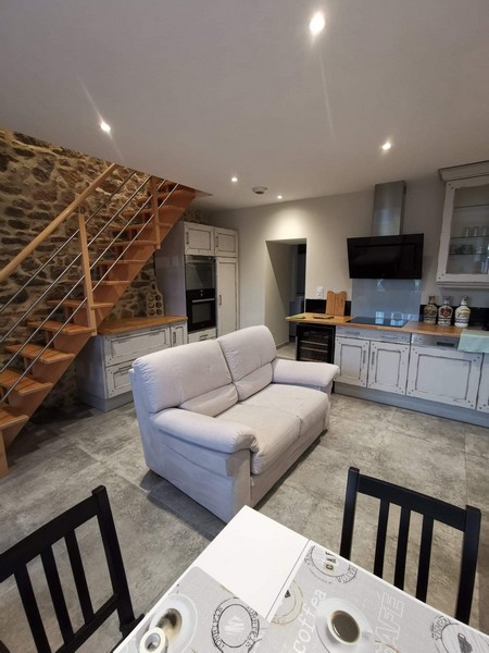 Meublé de tourisme > Maison de ville