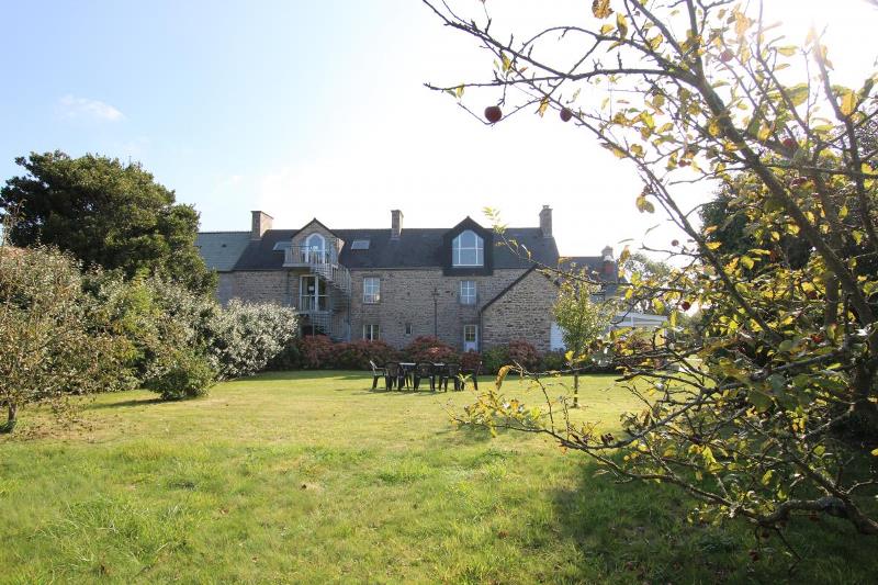 Gîte de groupe G4441 > Les Pierres Bleues, Surtainville - photo 4