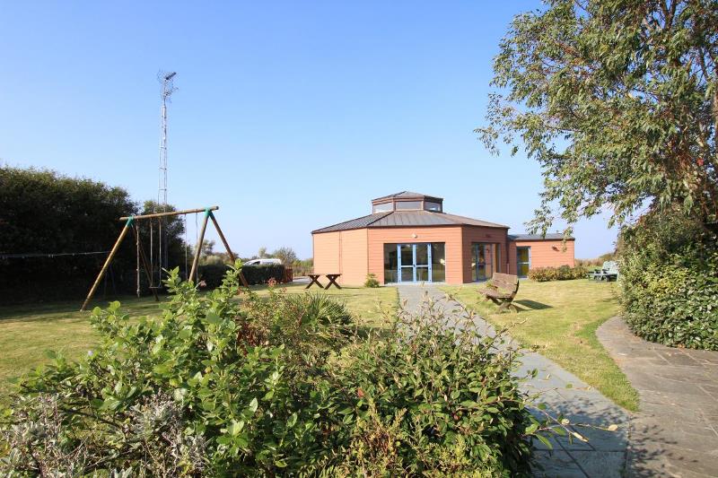 Gîte de groupe G4441 > Les Pierres Bleues, Surtainville - photo 12