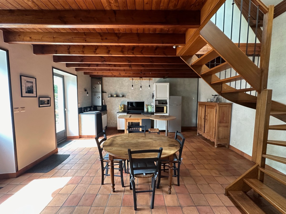 Meublé de tourisme > La Maison Bleue, Montaigu-la-Brisette - photo 3