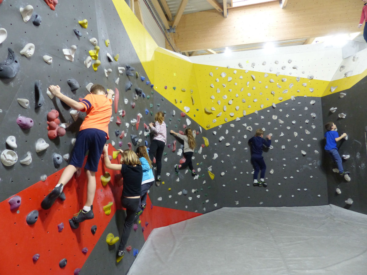 Isatix - Salle d'escalade de bloc