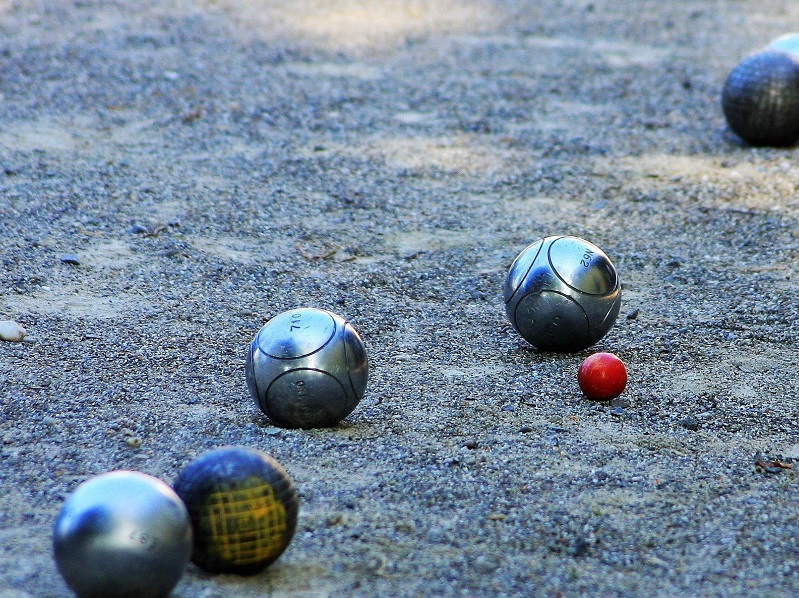 Grand concours de pétanque
