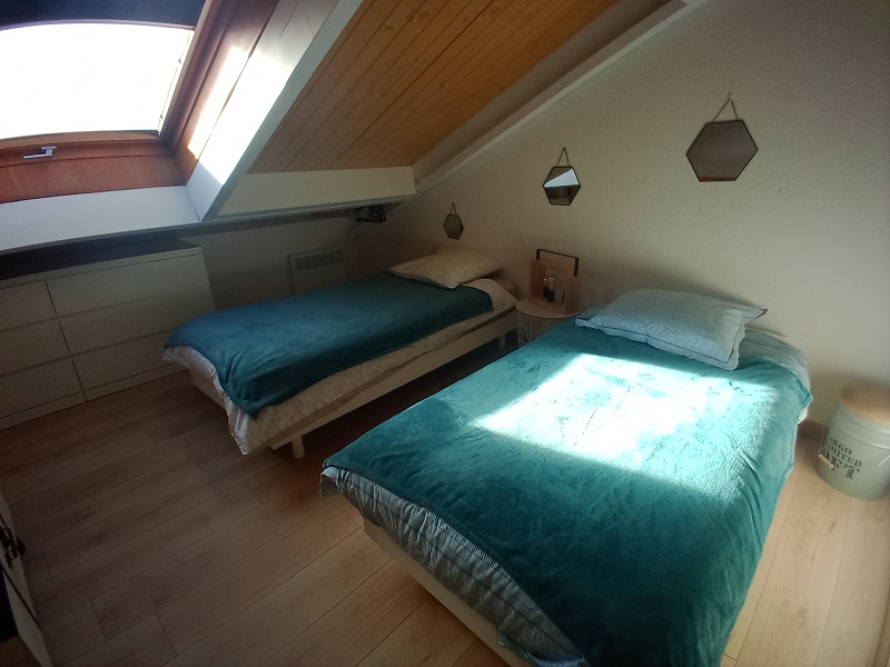 Meublé de tourisme > Duplex les pieds dans l'eau, Jullouville - photo 7