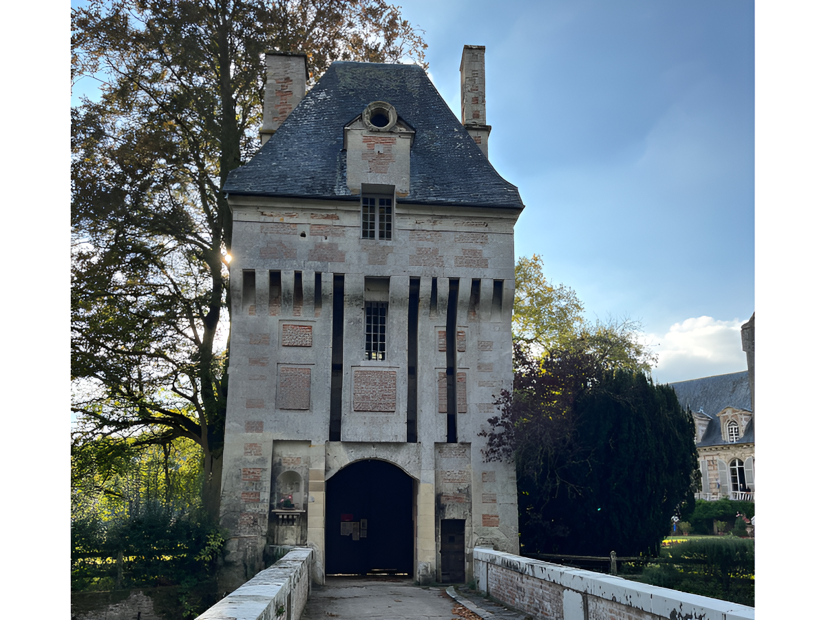 Château Le Kinnor, Livarot-Pays-d'Auge - photo 2