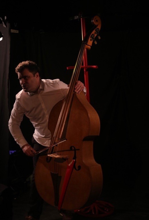 Pièce de théâtre "La contrebasse"