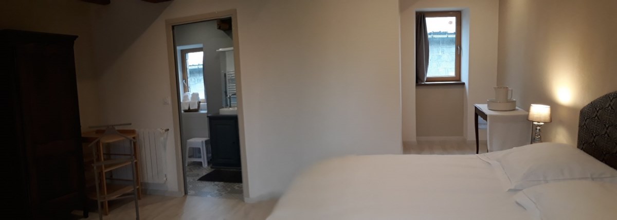 Meublé de tourisme > Gîte de la Vieille Maison, La Lucerne-d'Outremer - photo 13