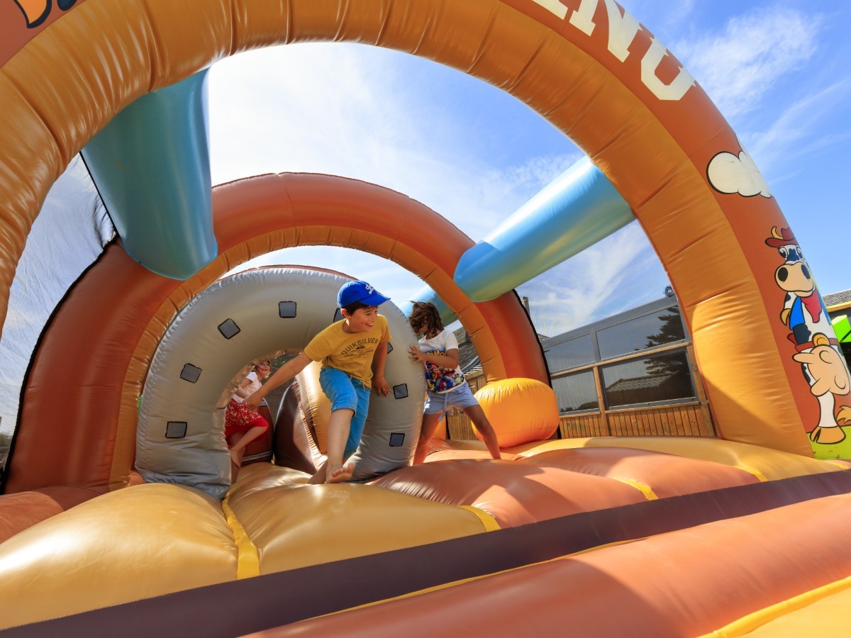 Aire de camping-car > Camping Le Ranch, Le Rozel - photo 17