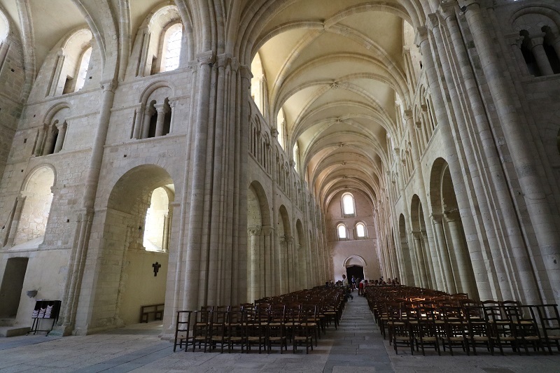 Abbaye Sainte-Trinité, Lessay - photo 4