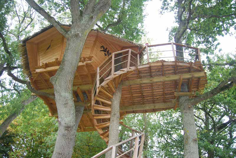 Castel Camping Château de Lez-Eaux - Cabanes dans les arbres