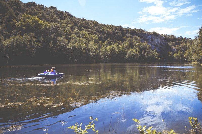 Au Mont Castre - Pédalos, Montsenelle