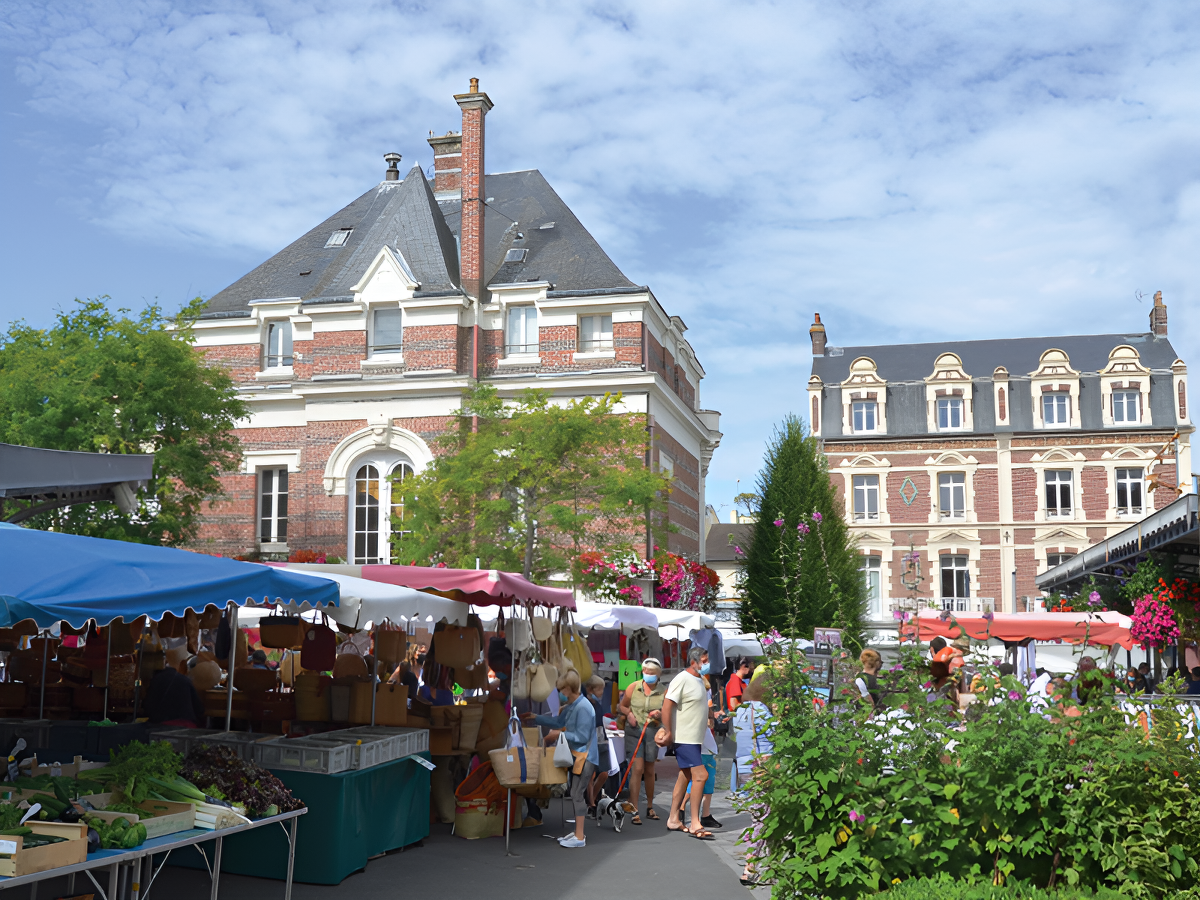 Les Promenades Musicales du Pays d'Auge 32e édition - Quintette au marché