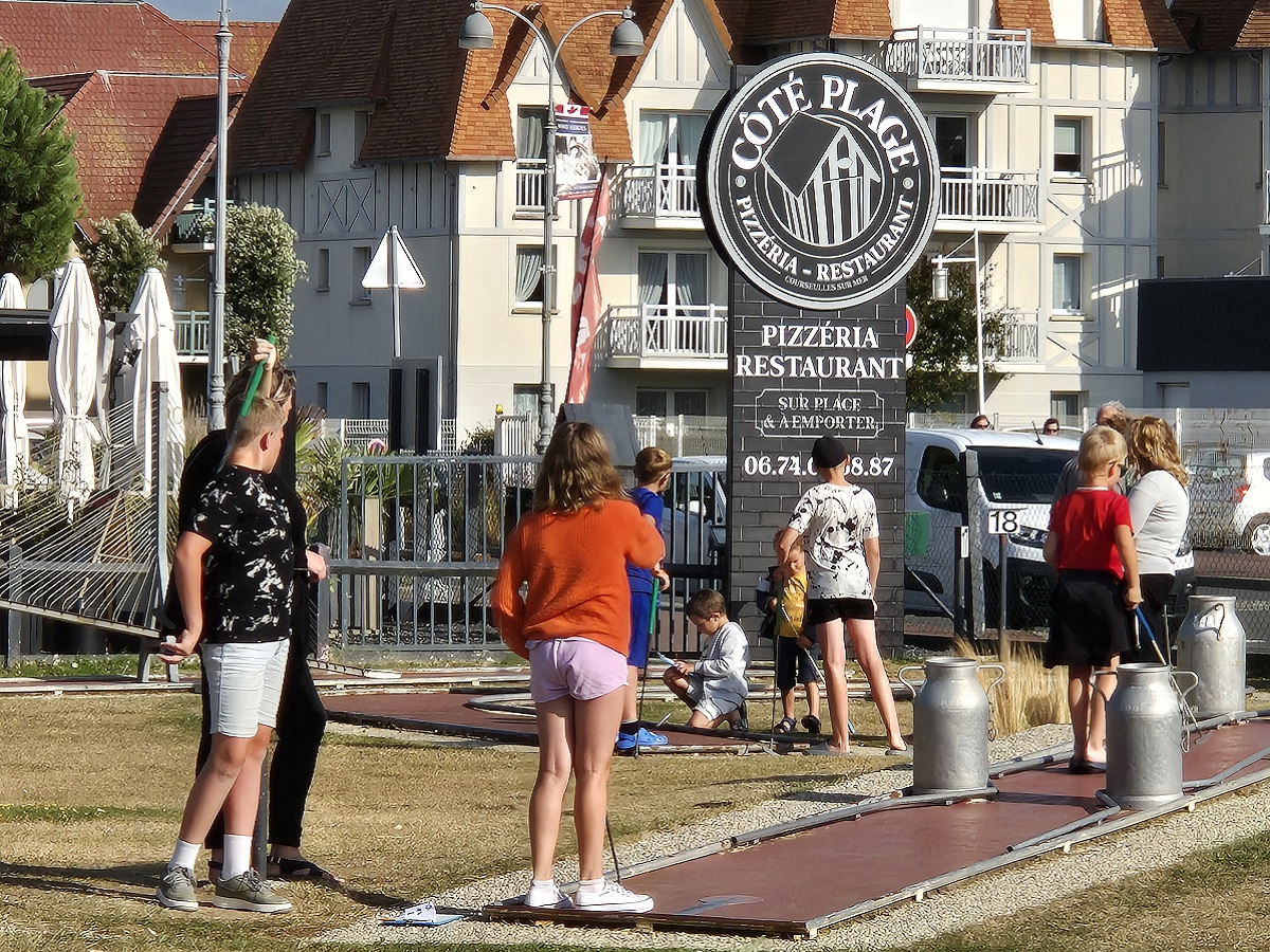 Mini-golf de Courseulles, Courseulles-sur-Mer - photo 6