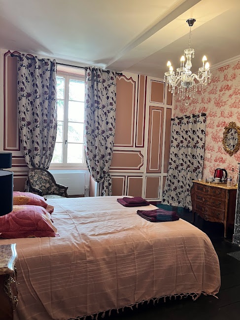 Chambres d'hôtes > La Tour Cachée