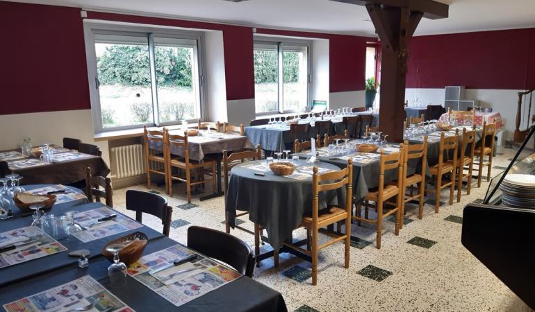 moyon-restaurant-le-carrefour-paris-1 moyon-restaurant-le-carrefour-paris-1