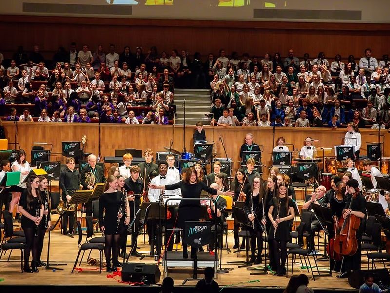 [Les promenades musicales du Pays d'Auge 32e édition] Inattendu : L’orchestre au jardin