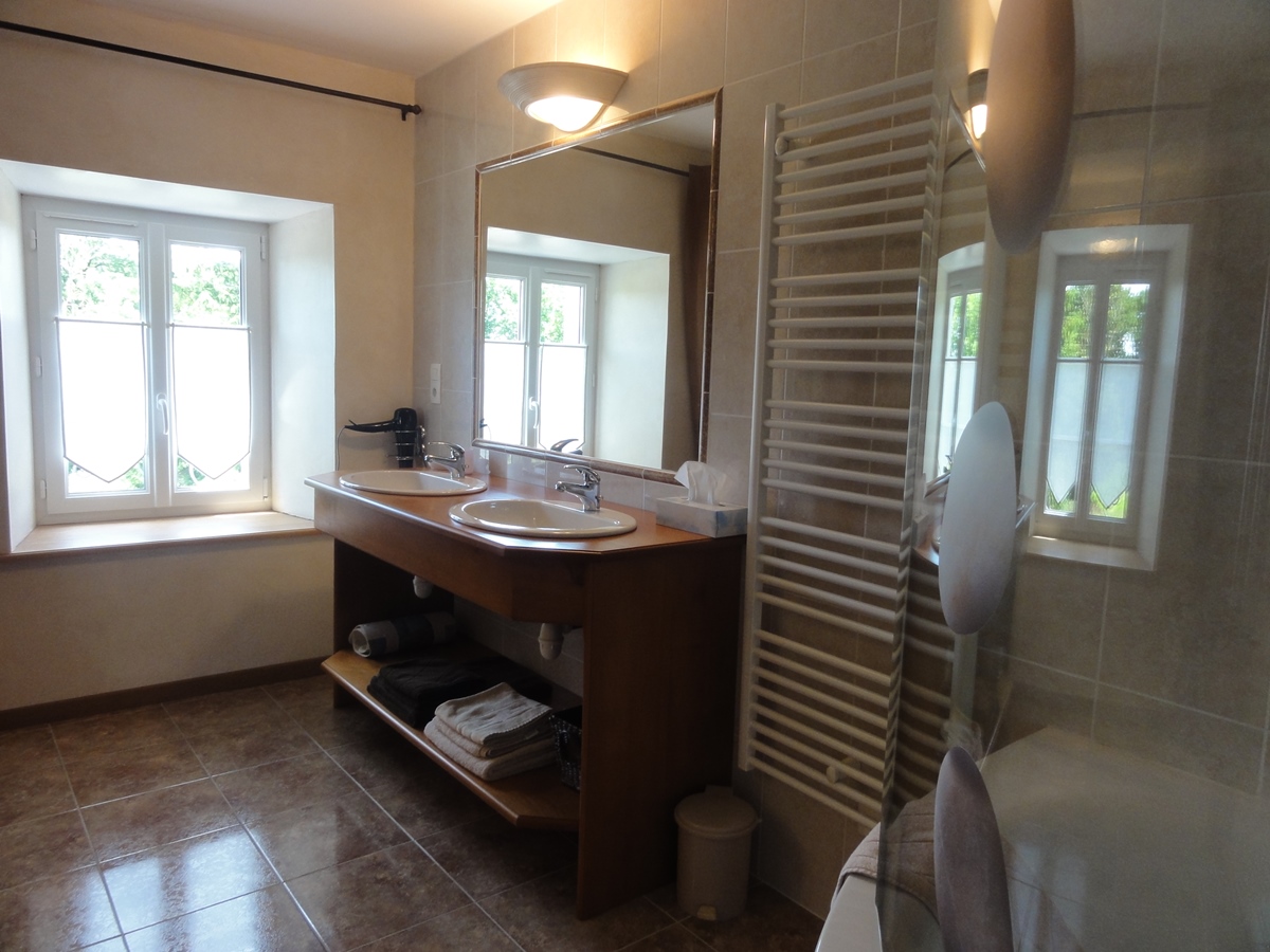 Meublé de tourisme > Le Ponant, Orval sur Sienne - photo 11