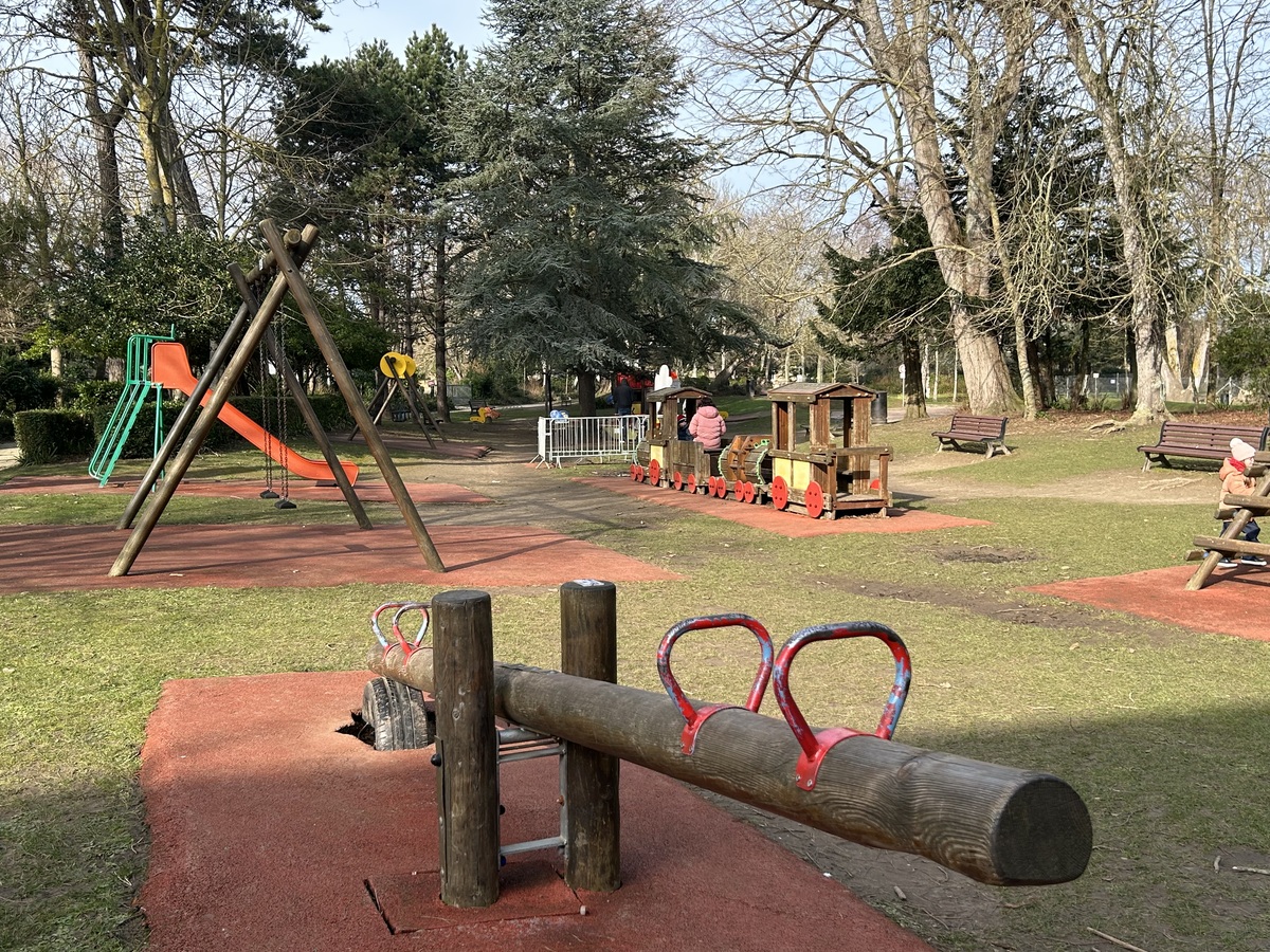 Aire de jeux - Parc de la Baleine, Luc-sur-Mer - photo 11