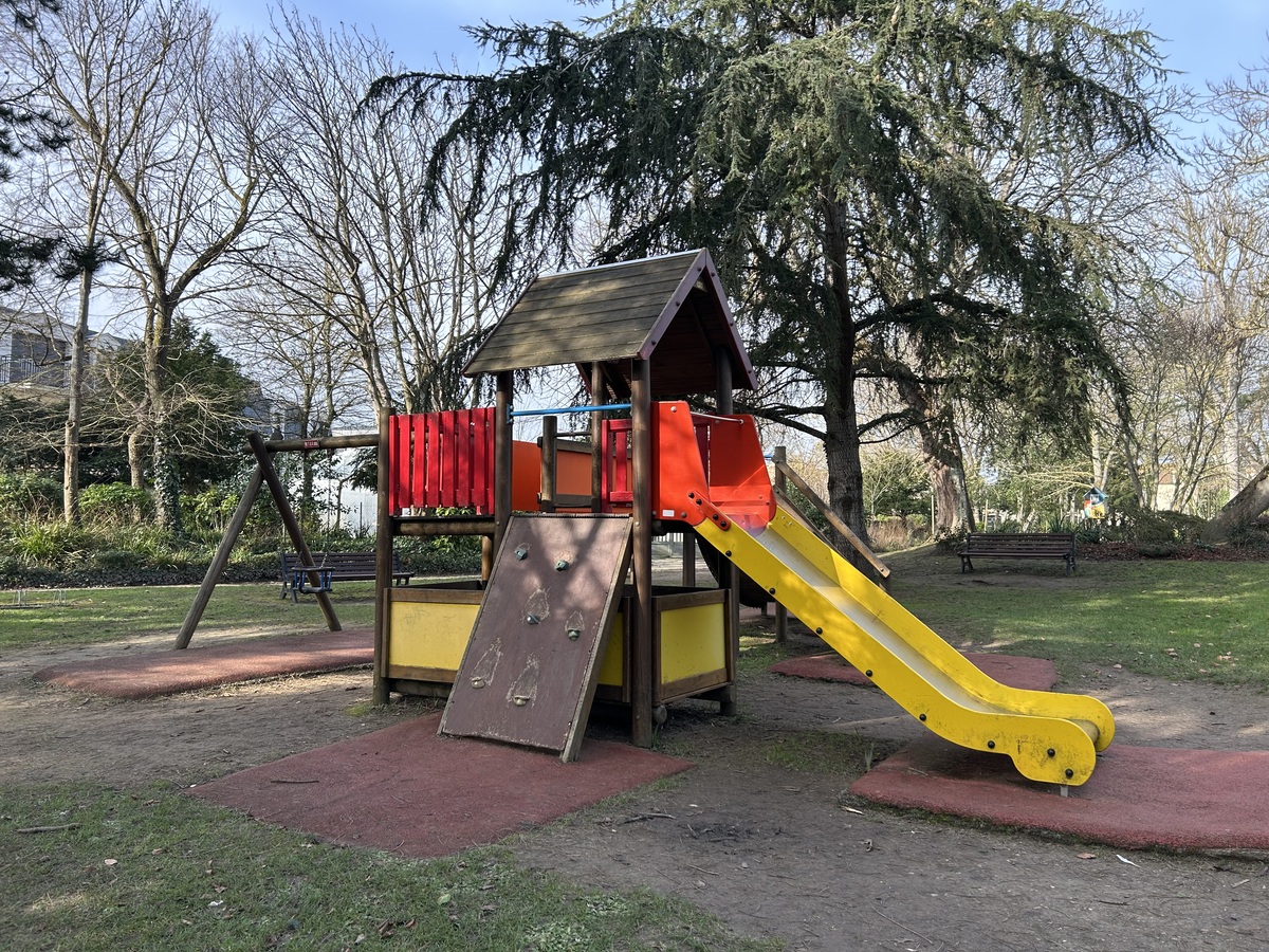 Aire de jeux - Parc de la Baleine, Luc-sur-Mer - photo 10
