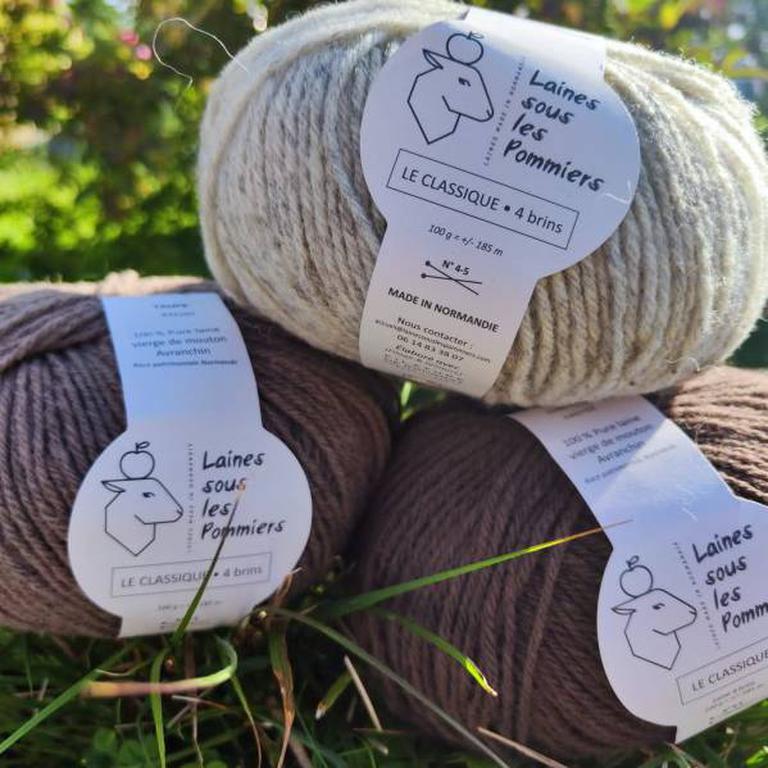 Laines sous les pommiers