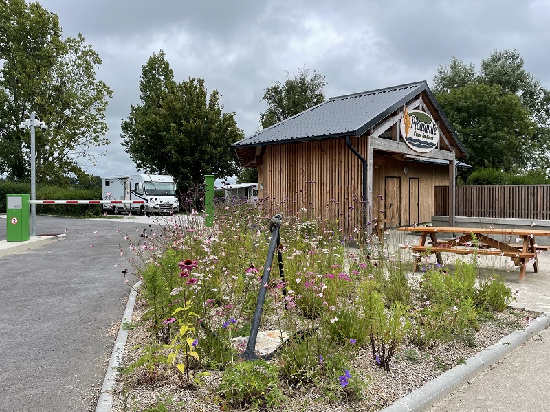Aire naturelle > L'Etape des Marais