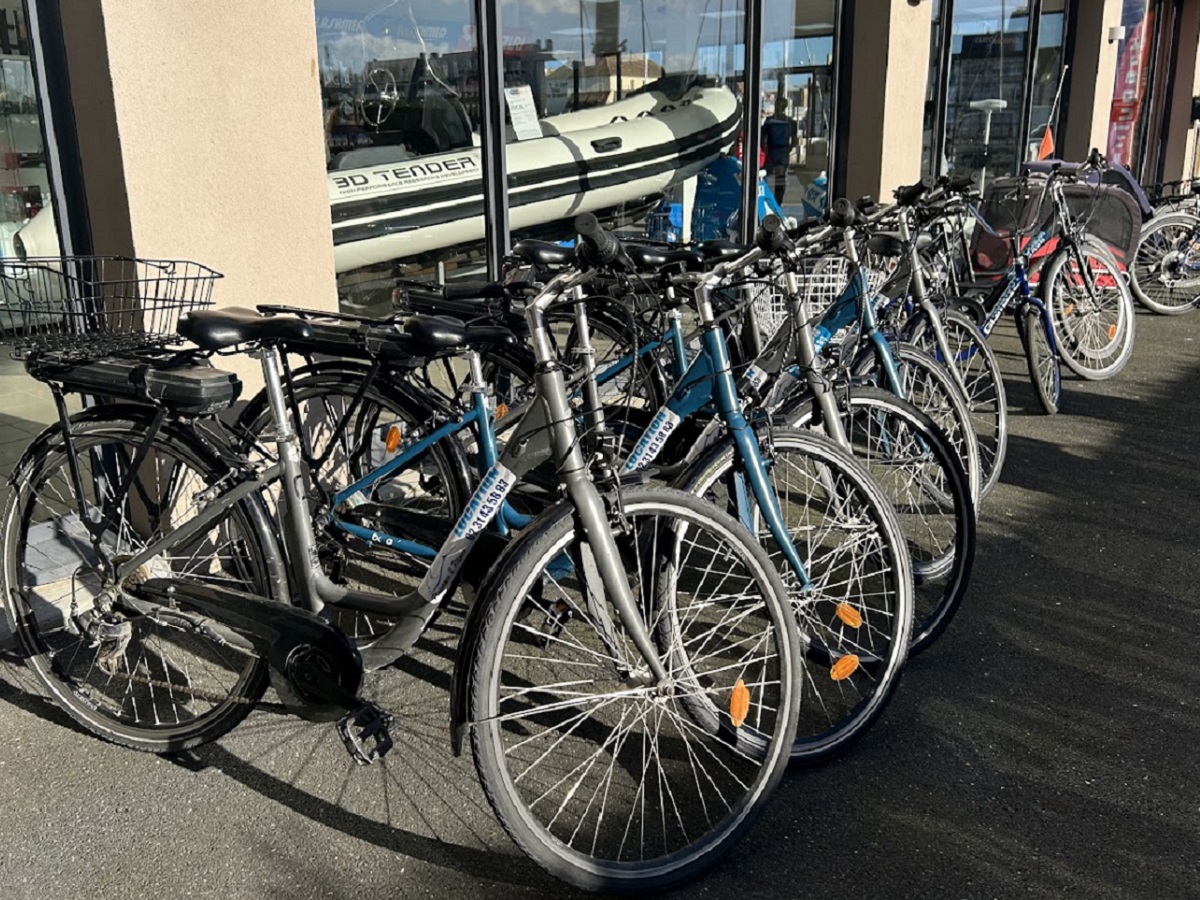 Plaisance 2 roues - location de vélos - port — photo 3