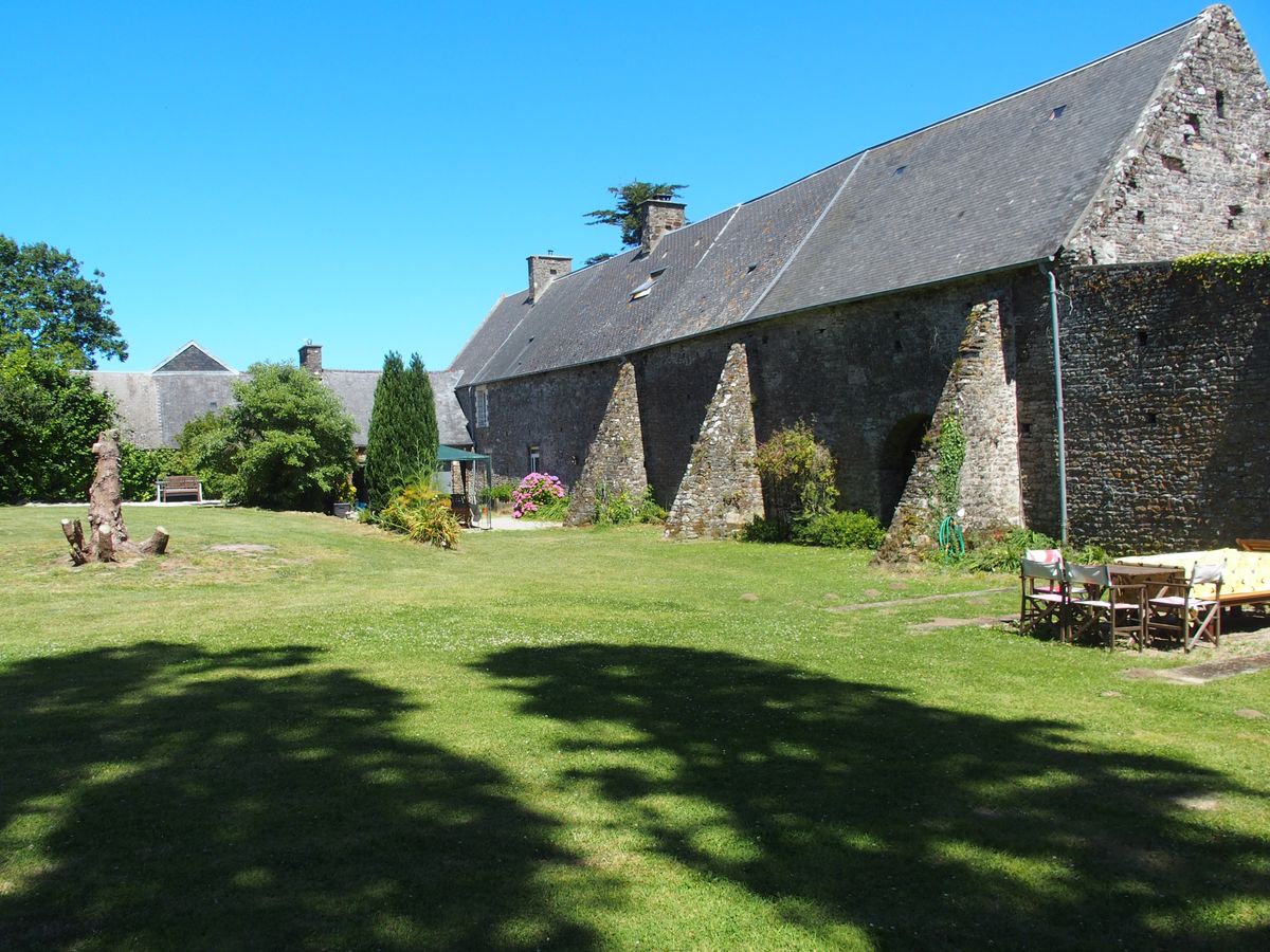 Chambres d'Hôtes > Le Relais de la Comté, Port-Bail-sur-Mer - photo 2